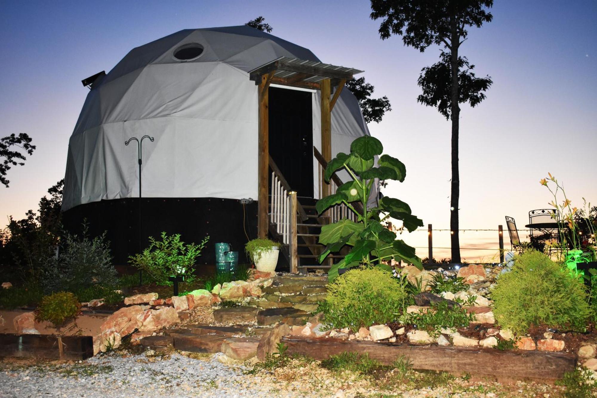 ホテル Waterfront Luxury Glamping Dome Rogersville エクステリア 写真